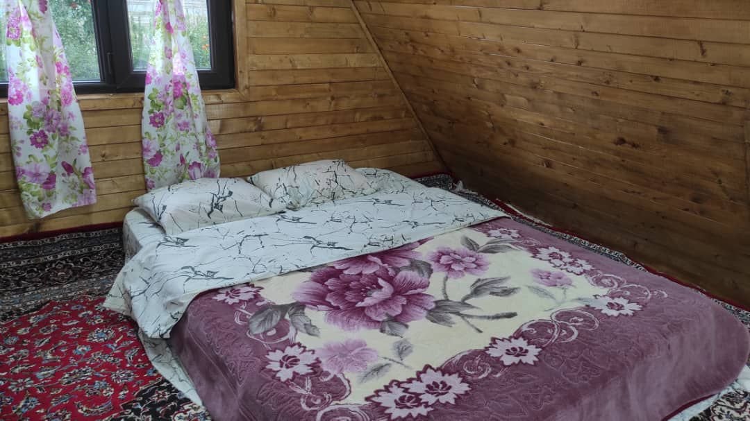 کلبه دوخوابه سوئیسی مهر و ماه