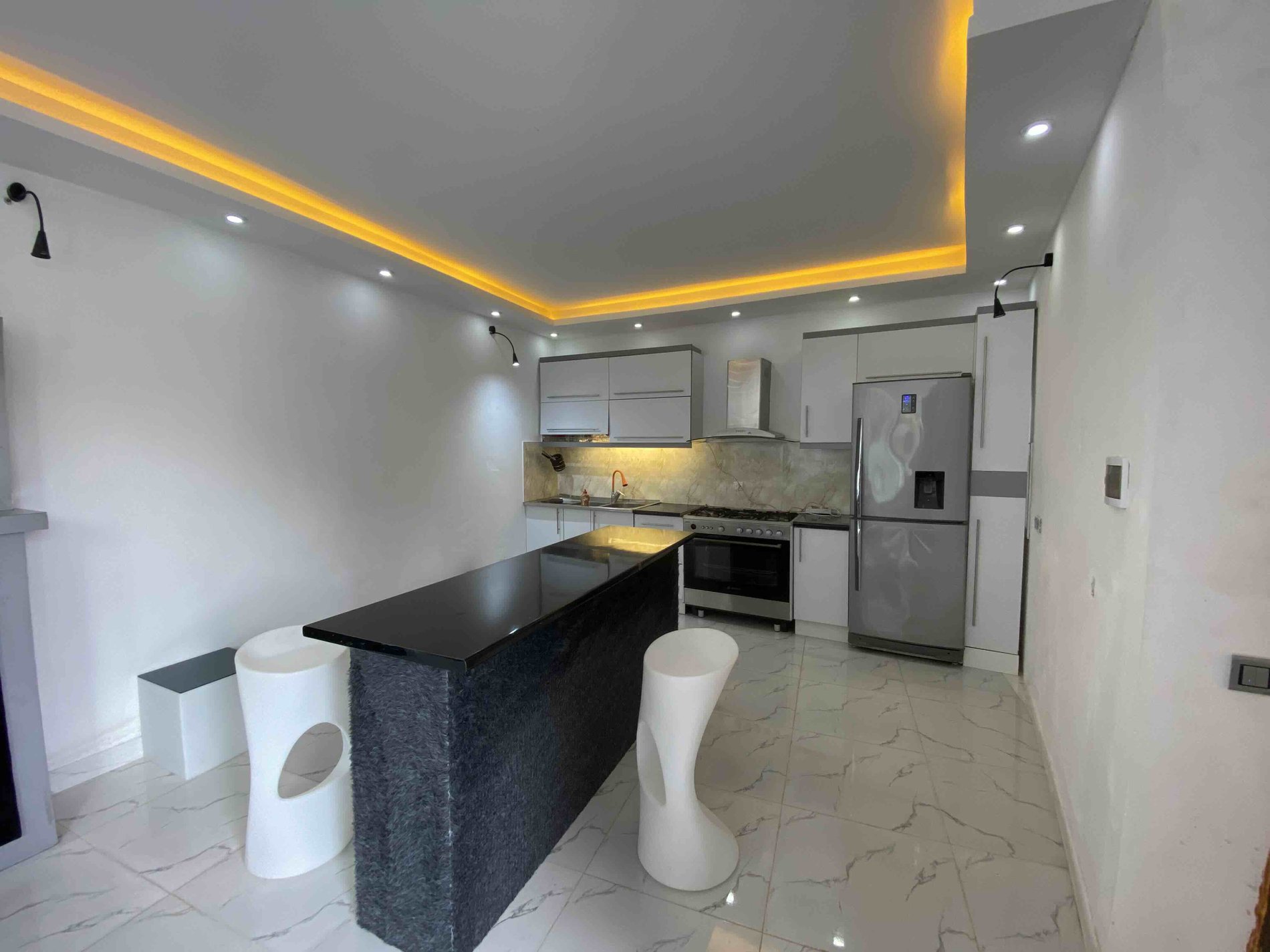 دوخوابه استخردار آبگرم سیتی لانژ