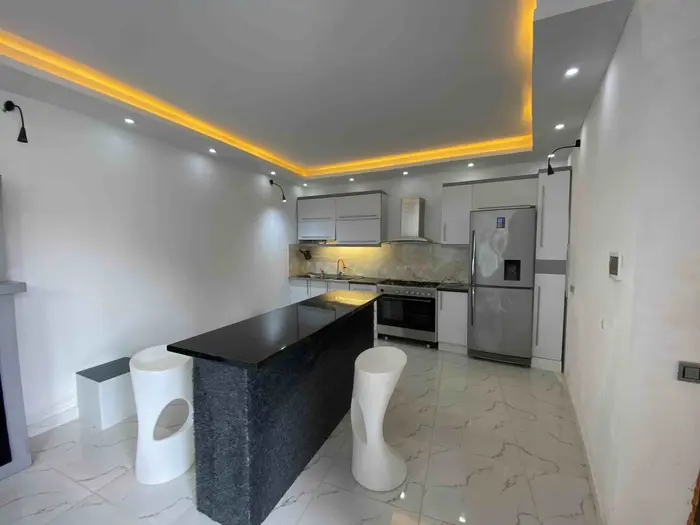 ویلا دوخوابه استخردار آبگرم سیتی لانژ - آشپزخانه