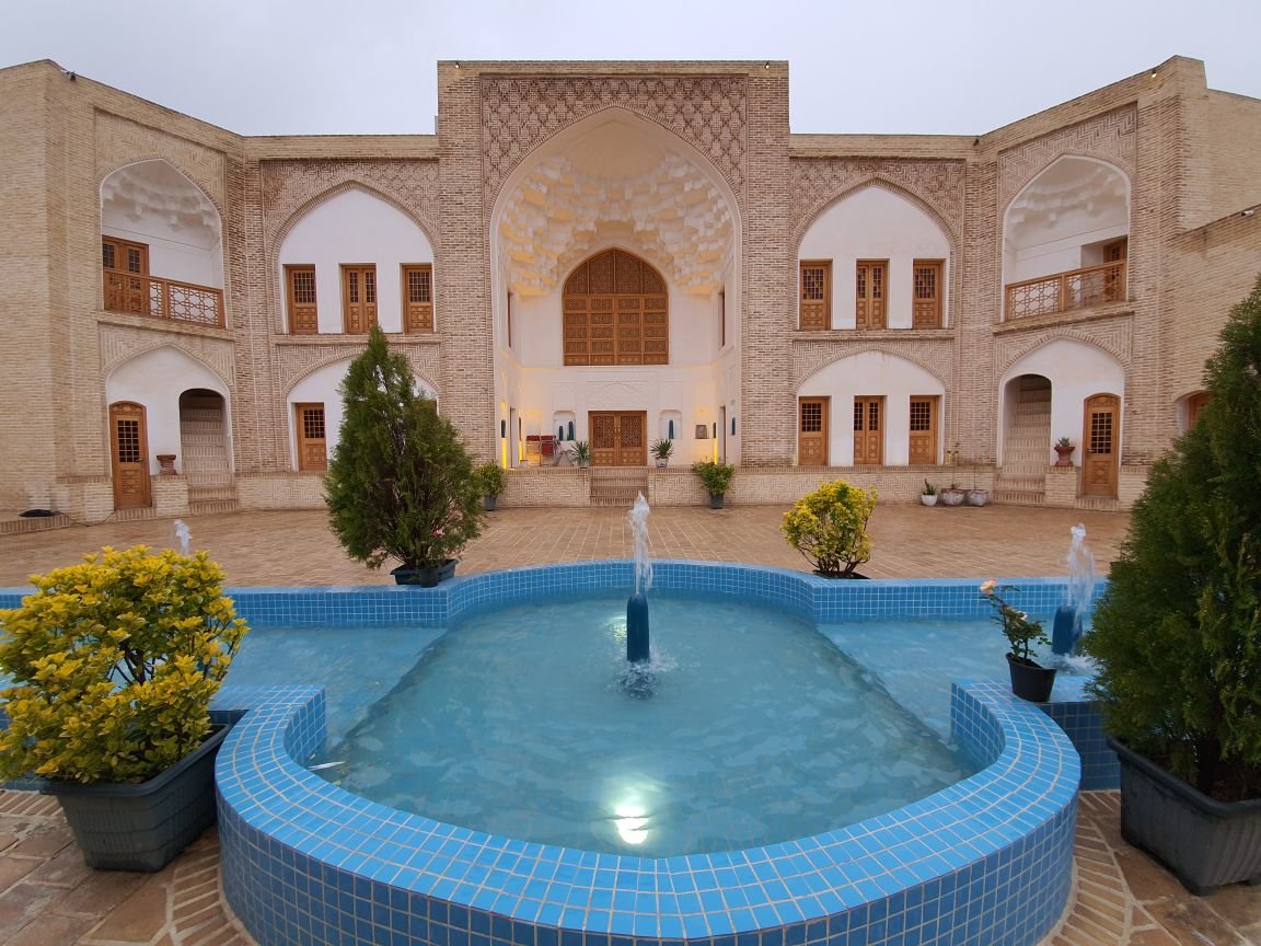 عمارت حاکم - واحد زیبا صنم