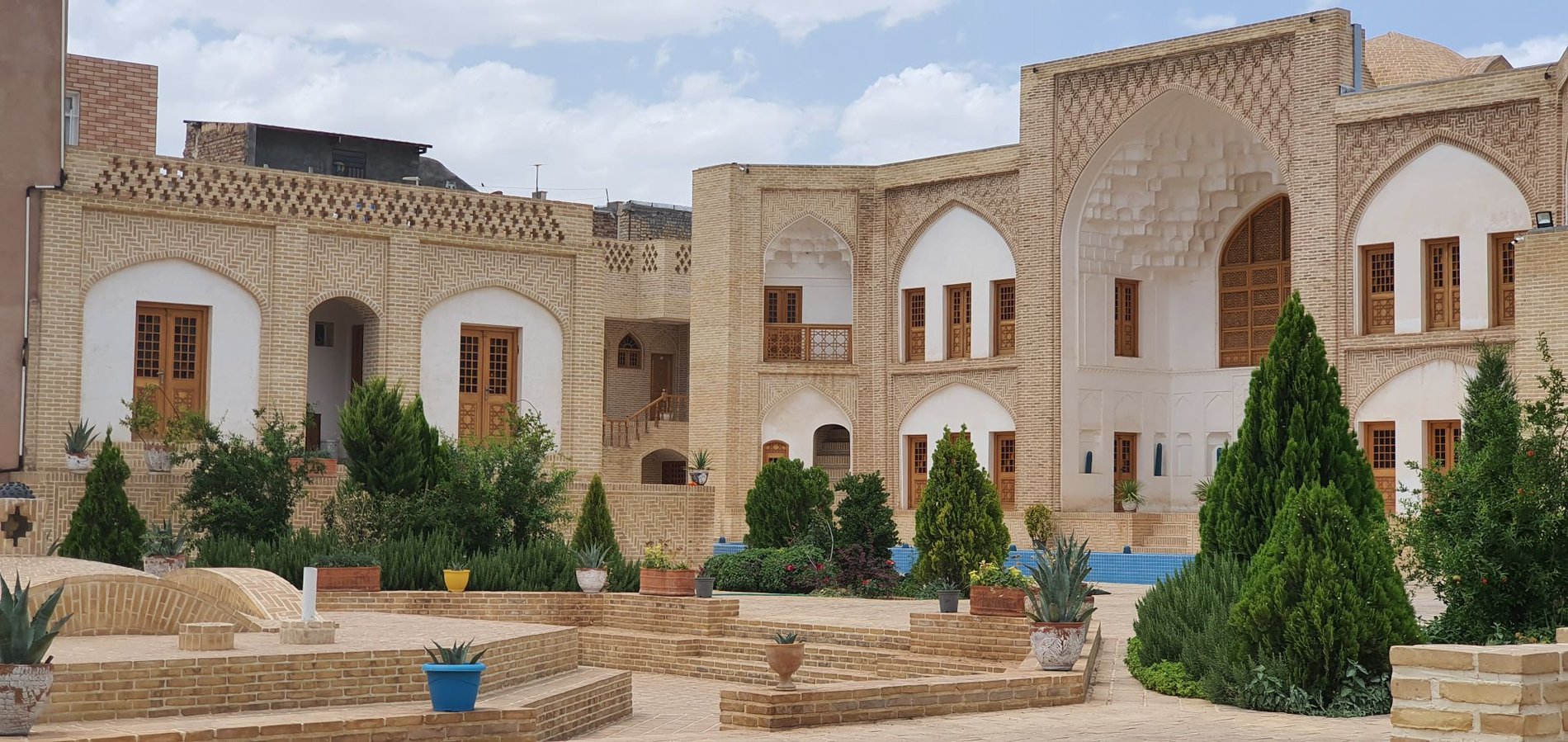 عمارت حاکم - واحد شاخه نبات