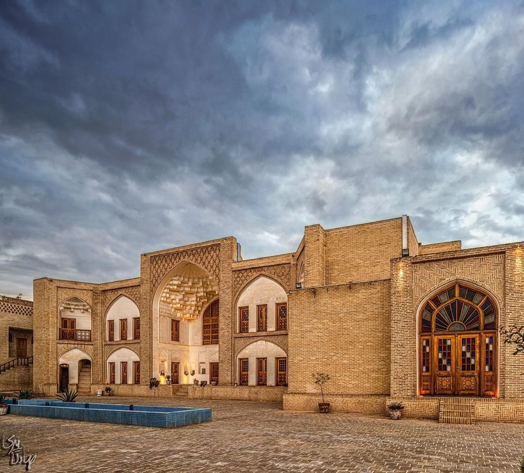 عمارت حاکم - واحد زیبا صنم