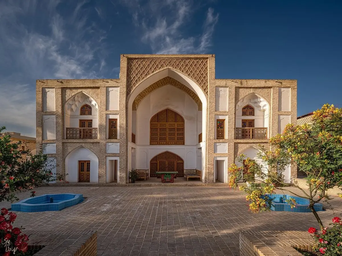 بوم گردی عمارت حاکم - واحد گوهربانو