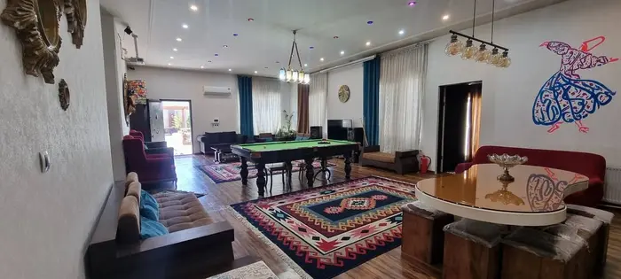 ویلا سه خوابه استخردار آبگرم باغ عتیق