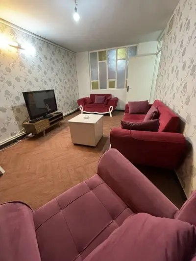 آپارتمان یک خوابه رنگین کمان 1 هفت‌ حوض