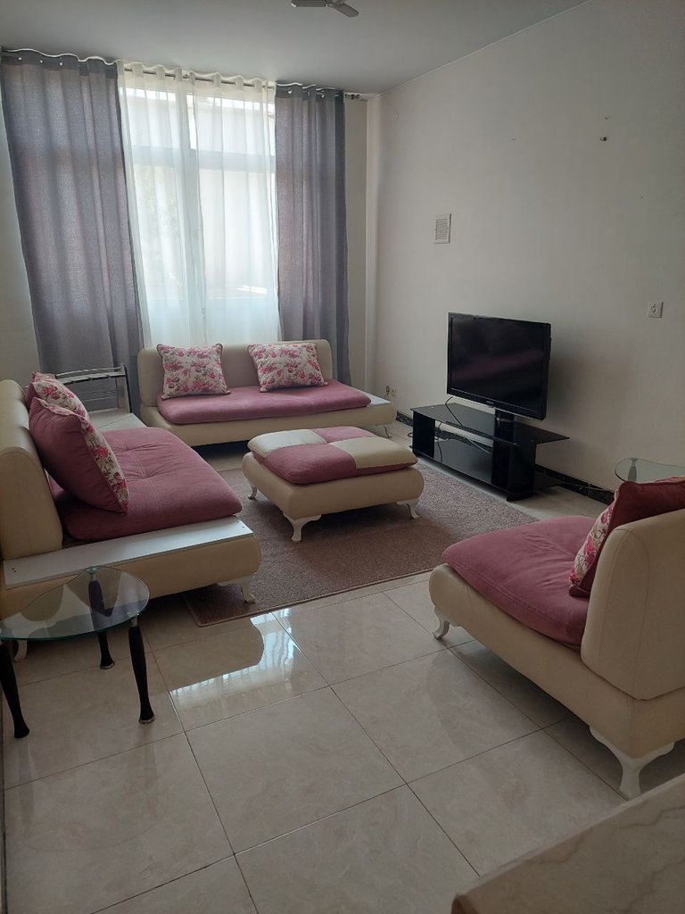 آپارتمان یک خوابه رنگین کمان 2 هفت حوض