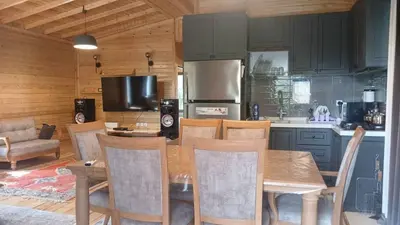 ویلا دو خوابه چوبی اسبچین