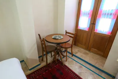 اقامتگاه سنتی تقی خان - واحد تابستانه