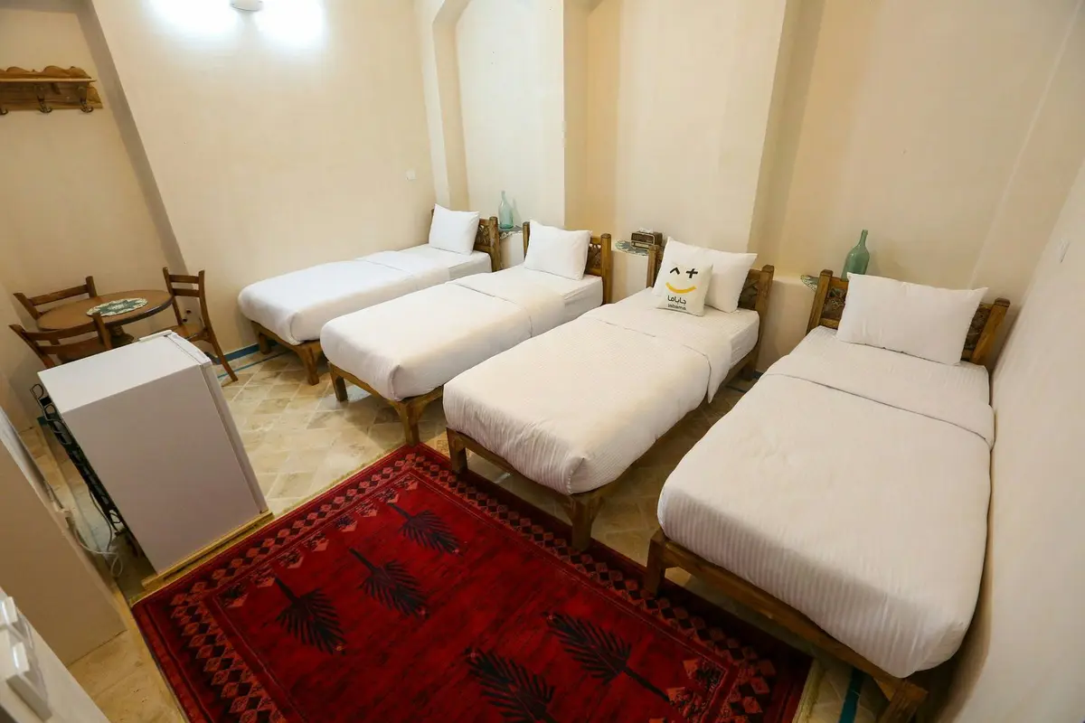 اقامتگاه سنتی تقی خان - واحد پهلوی - اتاق پهلوی