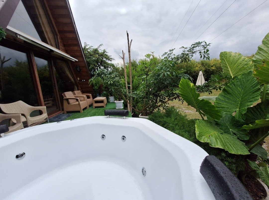 دوخوابه سوئیسی جکوزی دار فرشاد