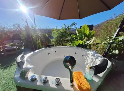 کلبه دوخوابه سوئیسی جکوزی دار فرشاد