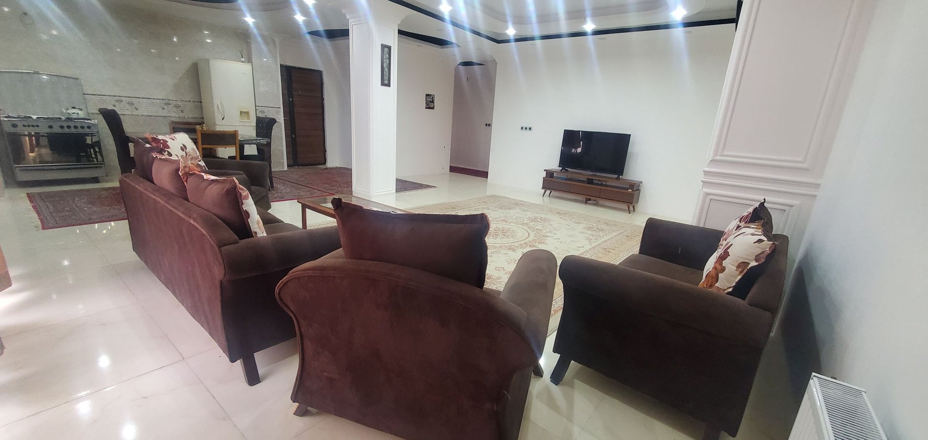 آپارتمان دوخوابه رضوان