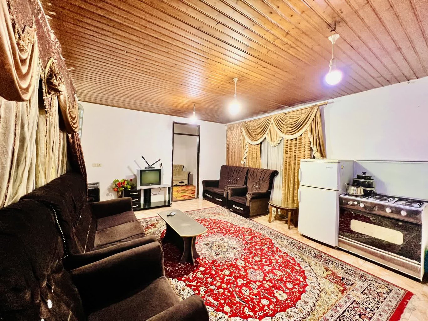 ویلا دوخوابه ساحلی دریای ۲۸ - پذیرایی