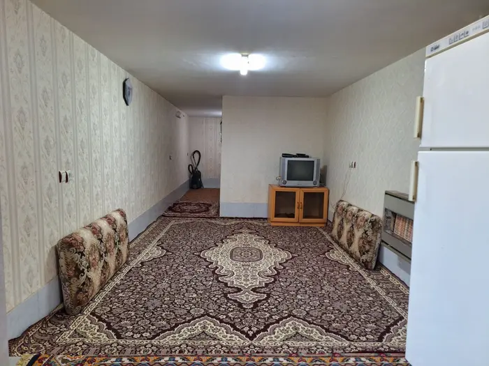 سوئیت فلت راز - پذیرایی