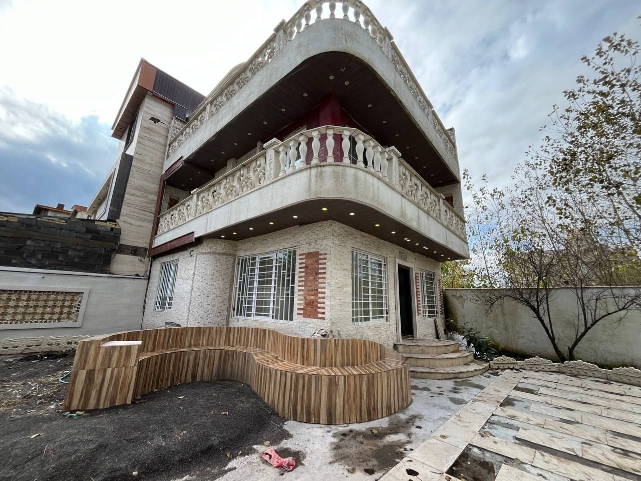 ویلا دوخوابه ساحلی تریپلکس جاوید افرا