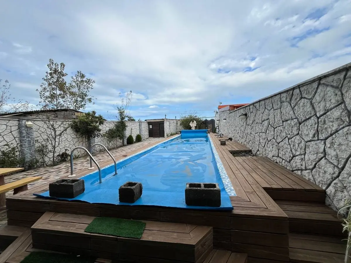 ویلا یک خوابه ساحلی استخردار آبگرم افرا ۲