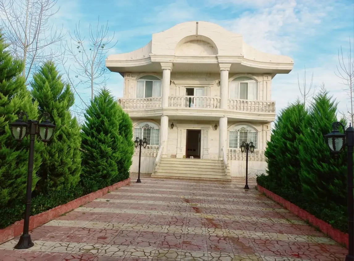 ویلا سه خوابه دوبلکس گالشکلام - نمای  ویلا از روبرو 