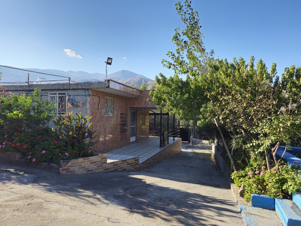 سوئیت فلت ۲ عمو ایرج