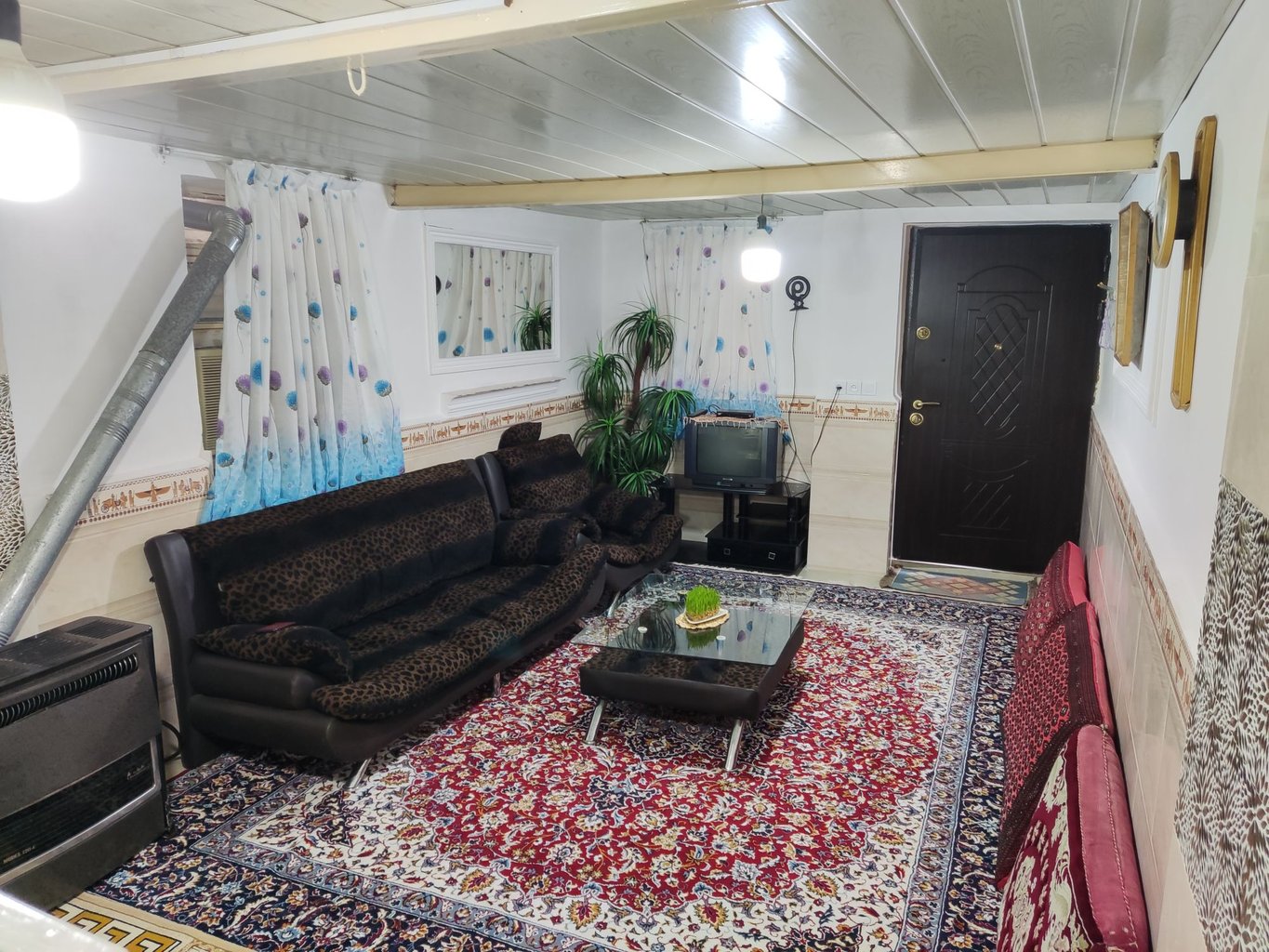 یک خوابه استخردار باغ عمو ایرج