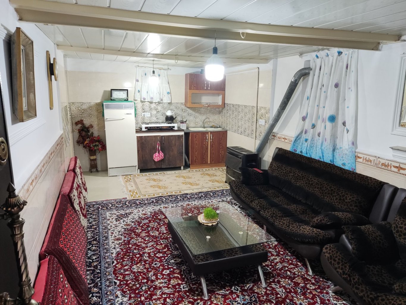 یک خوابه استخردار باغ عمو ایرج