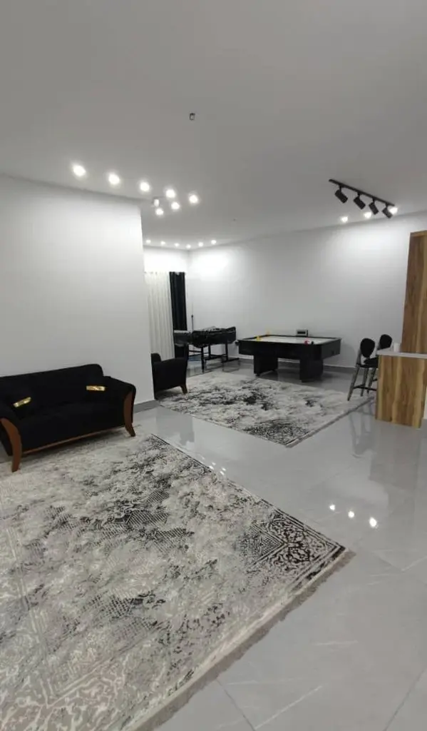 ویلا پنج خوابه استخردار آبگرم باغ نیک