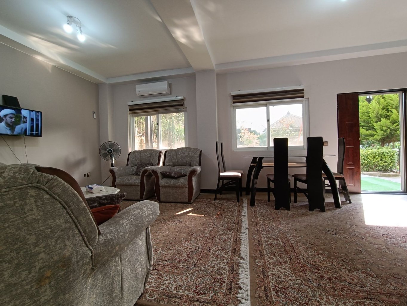 ویلا یک خوابه جنگلی لاویج