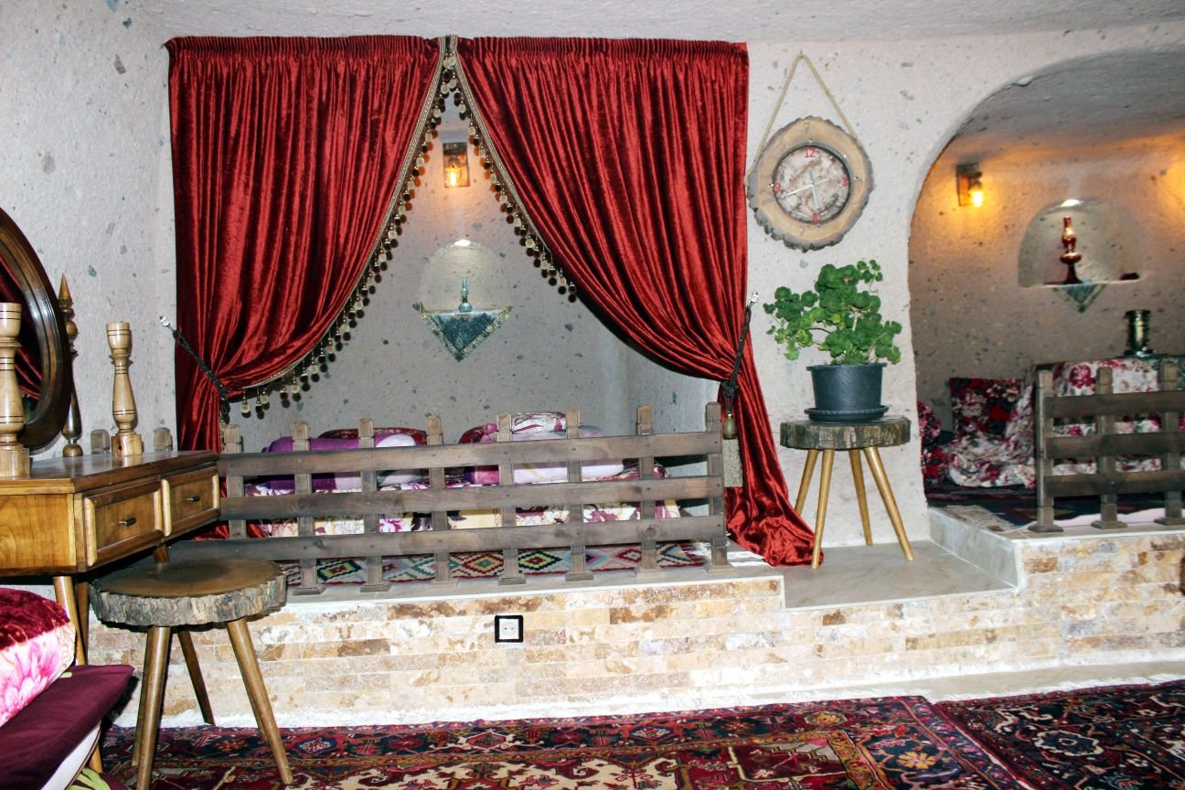 اقامتگاه سنتی صخره ای کندوان - واحد خان