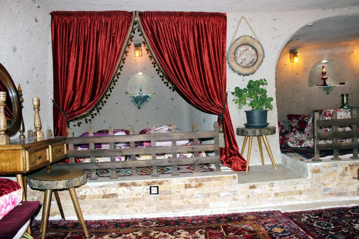 اقامتگاه سنتی صخره ای کندوان - واحد خان