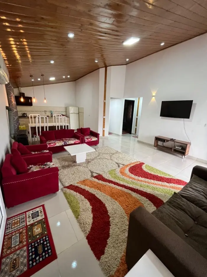 ویلا دوخوابه استخردار و جکوزی آبگرم لاوین