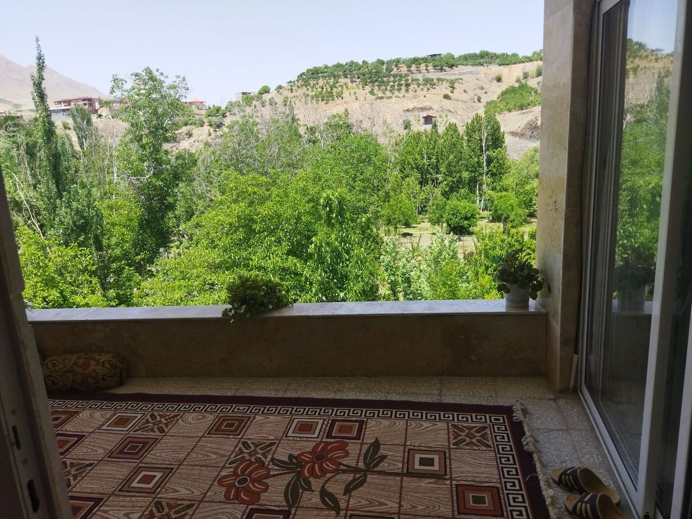 آپارتمان دوخوابه خانینو