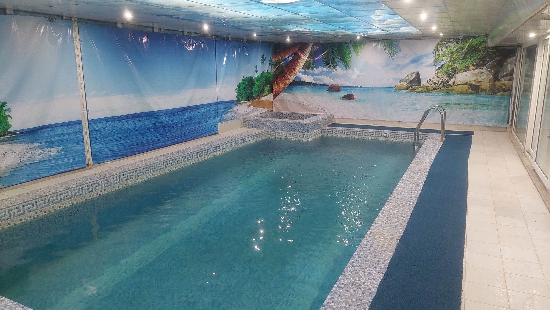 دوخوابه استخردار آبگرم باغ یاشگین