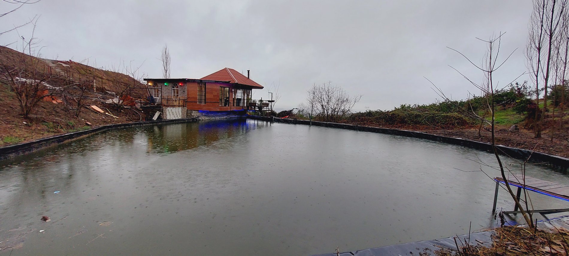 کلبه دو خوابه برکه