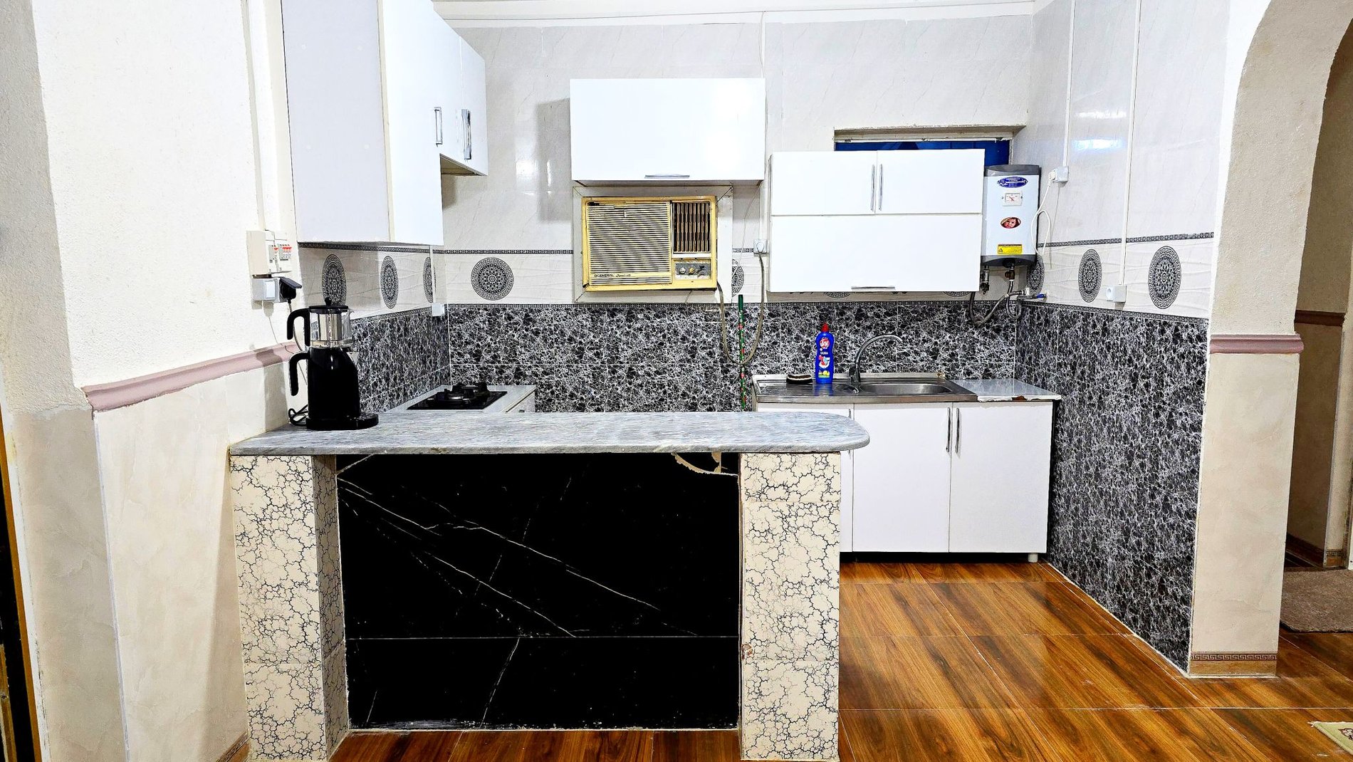 یک خوابه ساحلی رمین ۱