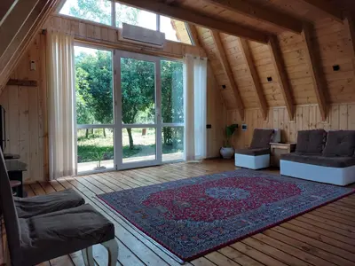 کلبه یک خوابه سوئیسی کلان