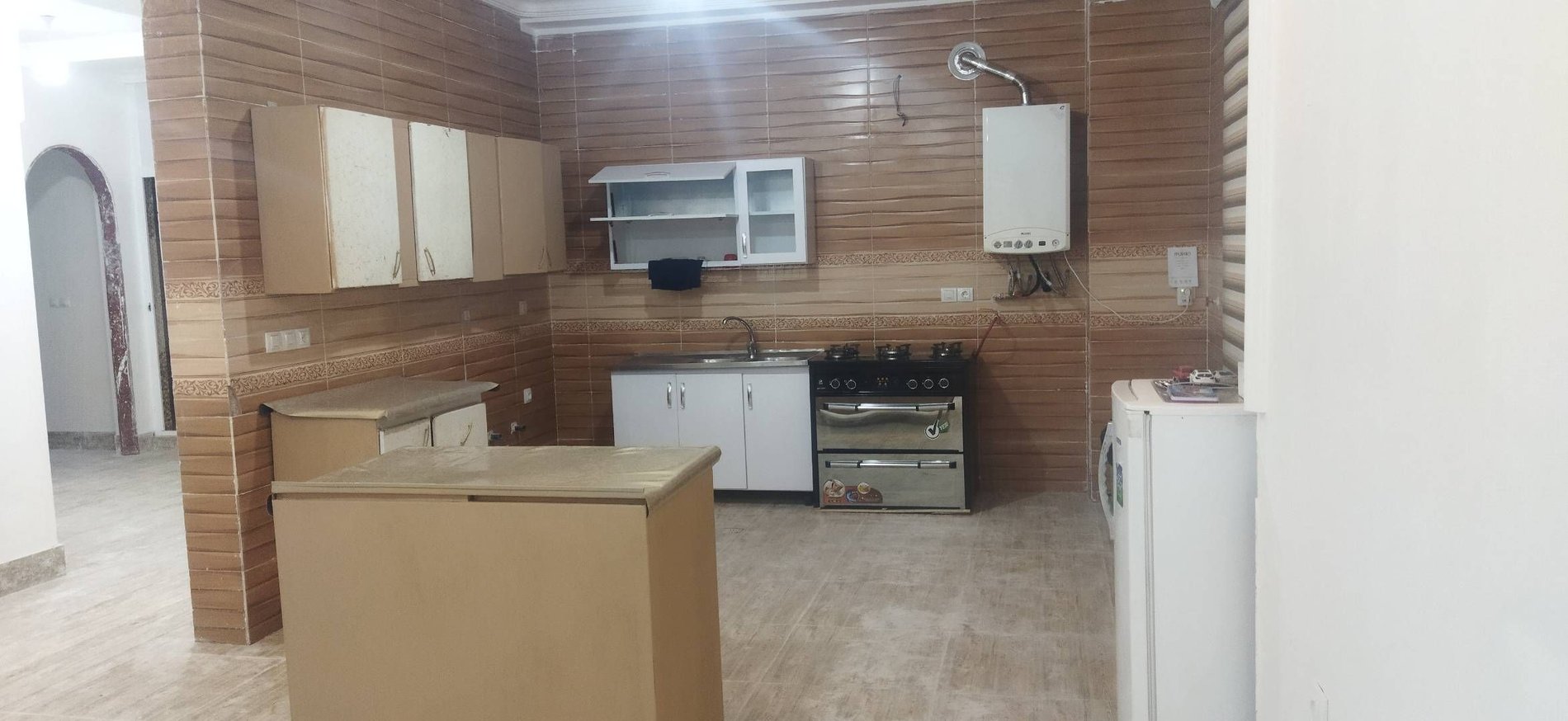 آپارتمان دوخوابه رجائی