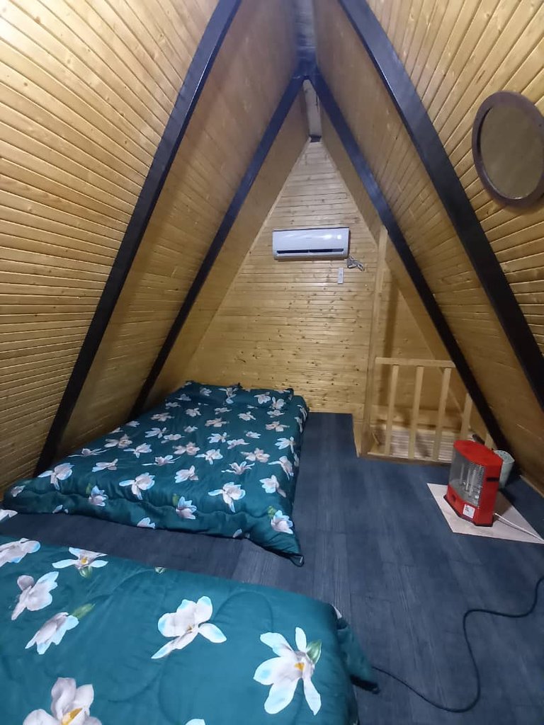 یک خوابه چوبی جکوزی دار سوئیسی باران