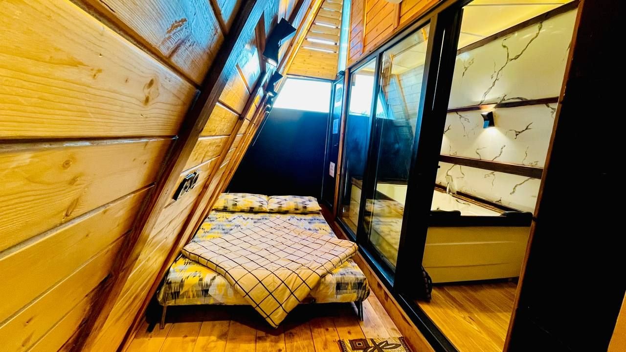 دوخوابه سوئیسی جکوزی دار آریایی