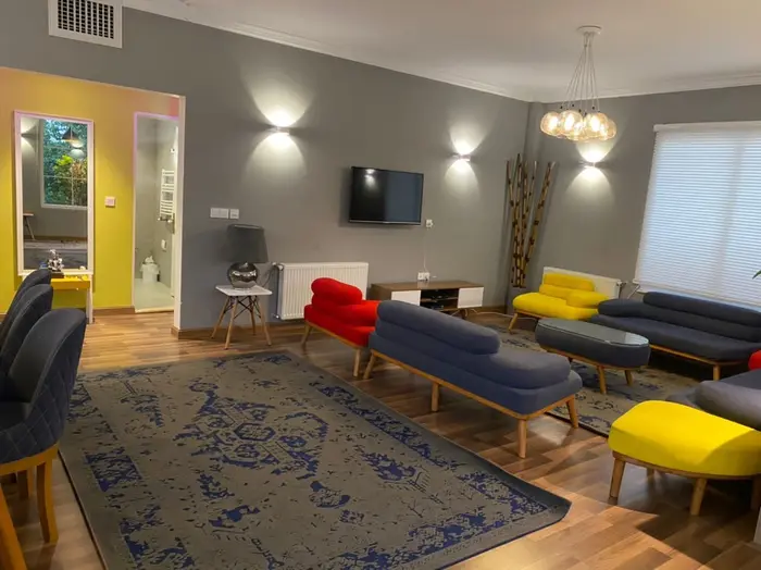 دوخوابه استخردار آبگرم خورشید