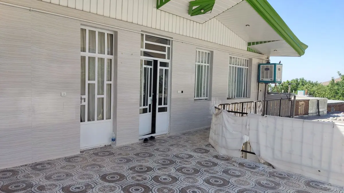 یک خوابه کهمان - بالکن