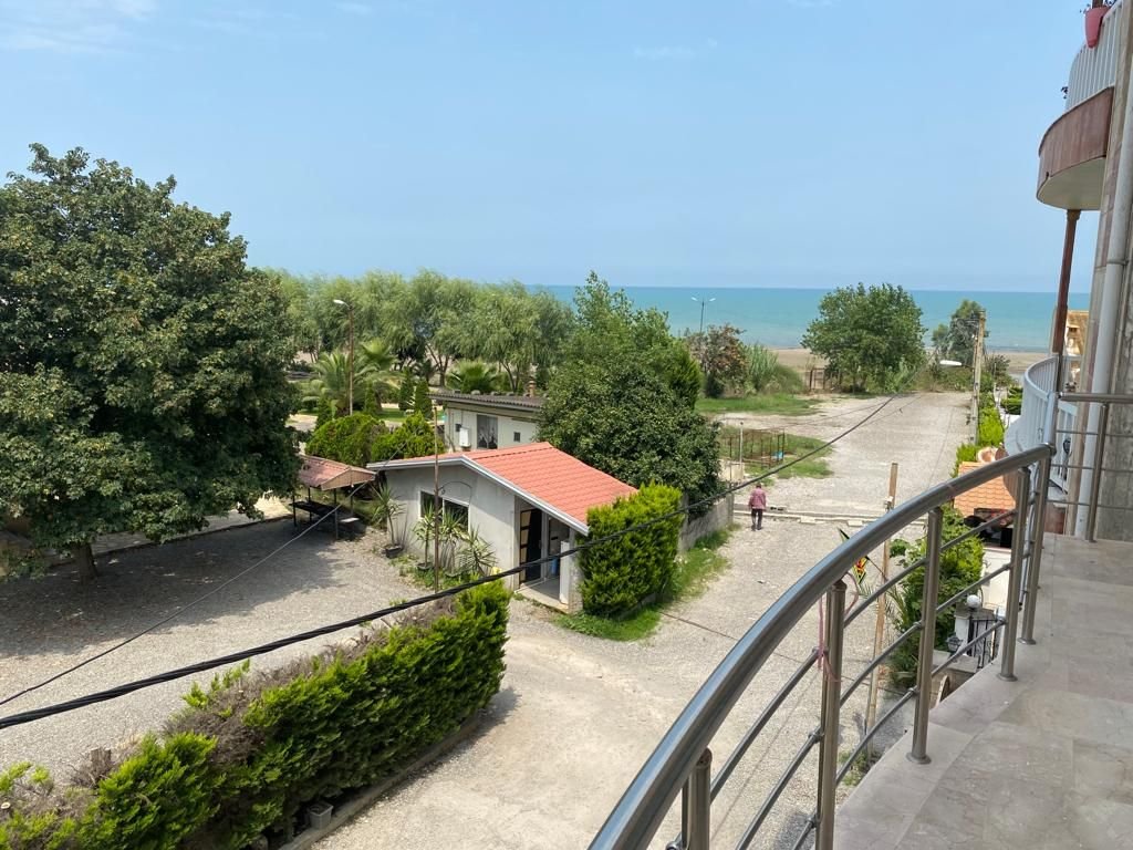 آپارتمان دوخوابه ساحلی بابایی طبقه دوم