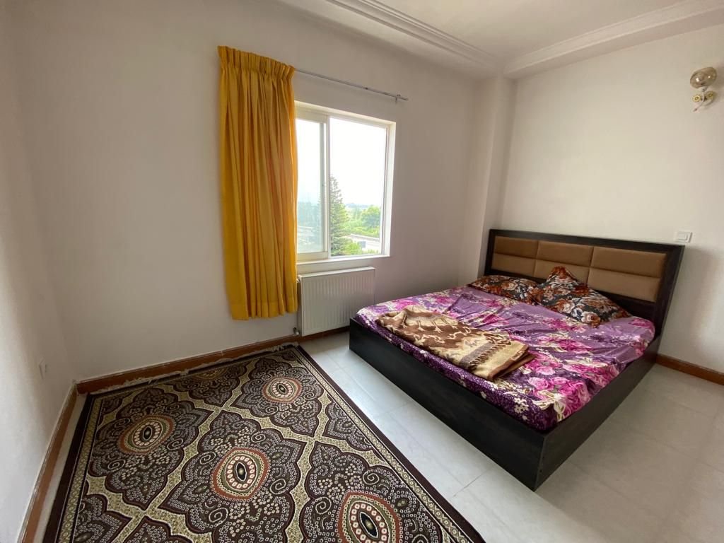 آپارتمان دوخوابه ساحلی بابایی طبقه چهارم