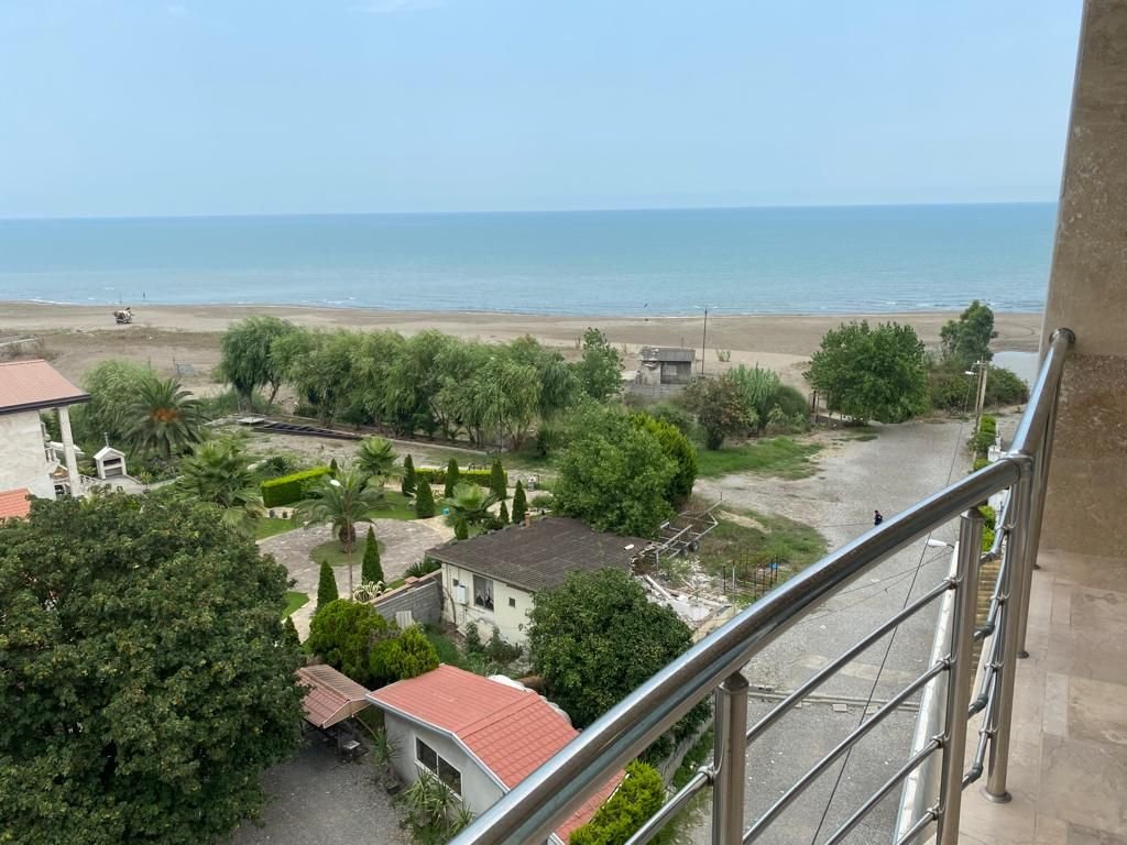 آپارتمان دوخوابه ساحلی بابایی طبقه پنجم