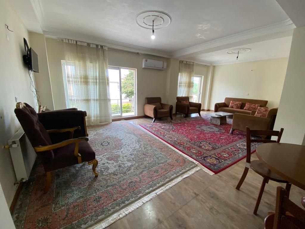 آپارتمان دوخوابه ساحلی بابایی طبقه اول