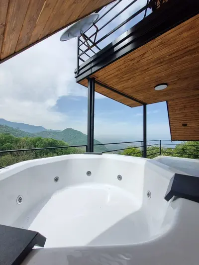 کلبه دوخوابه سوئیسی قلب جنگل