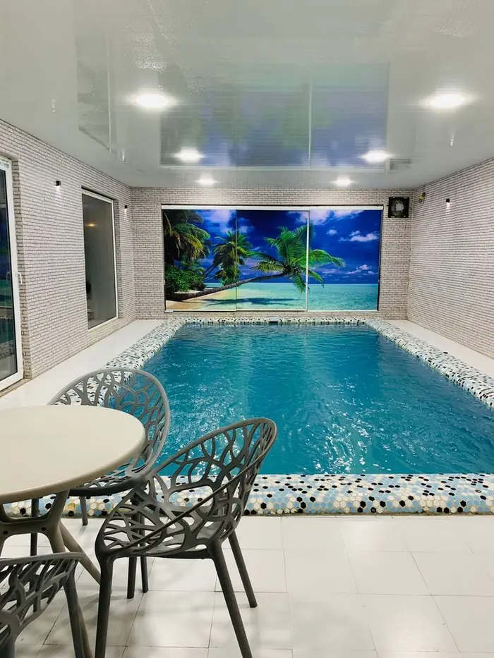 ویلا دوخوابه استخردار آبگرم باقرپور - استخر سرپوشیده