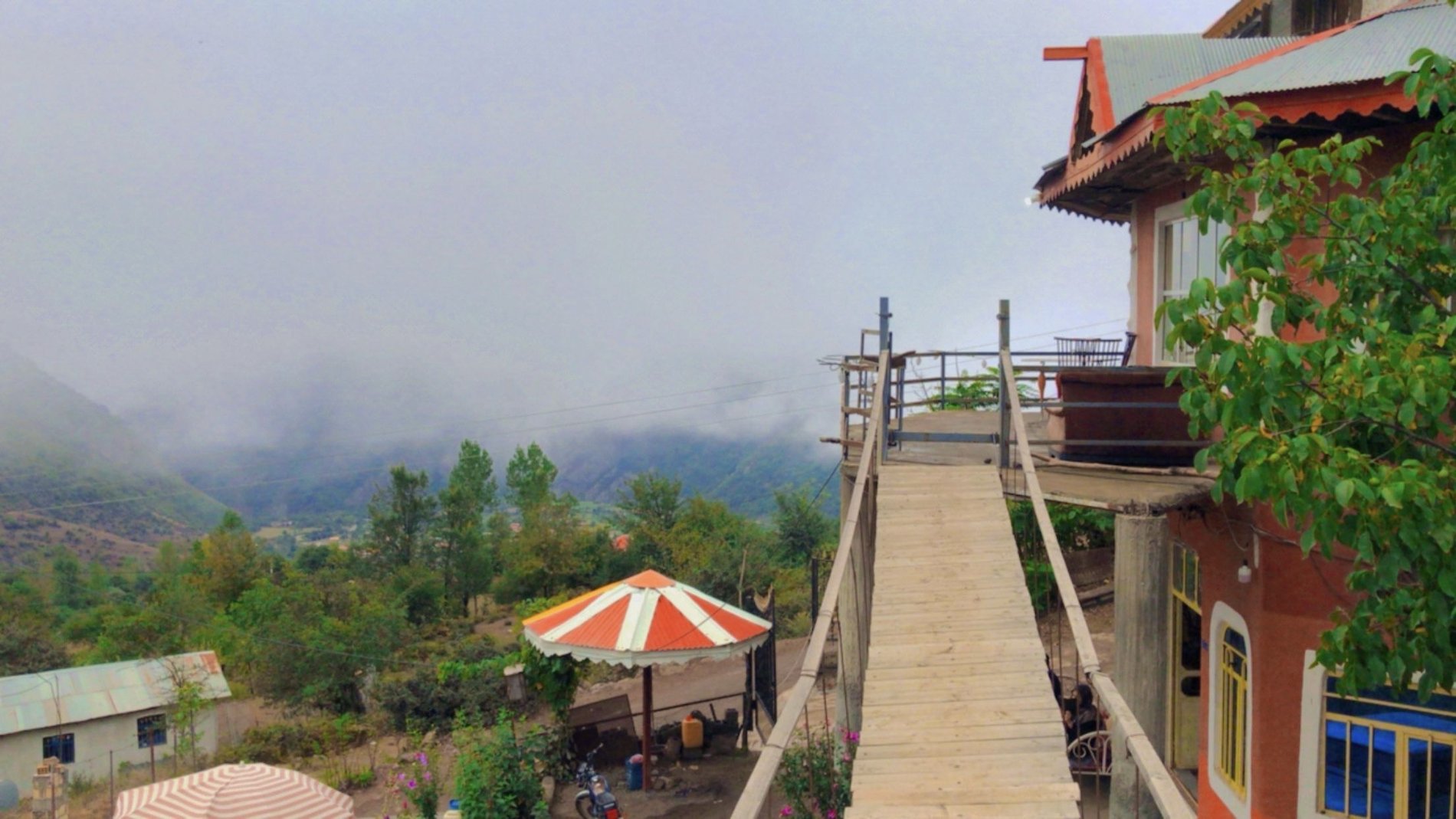 یک خوابه قرمز ناوان