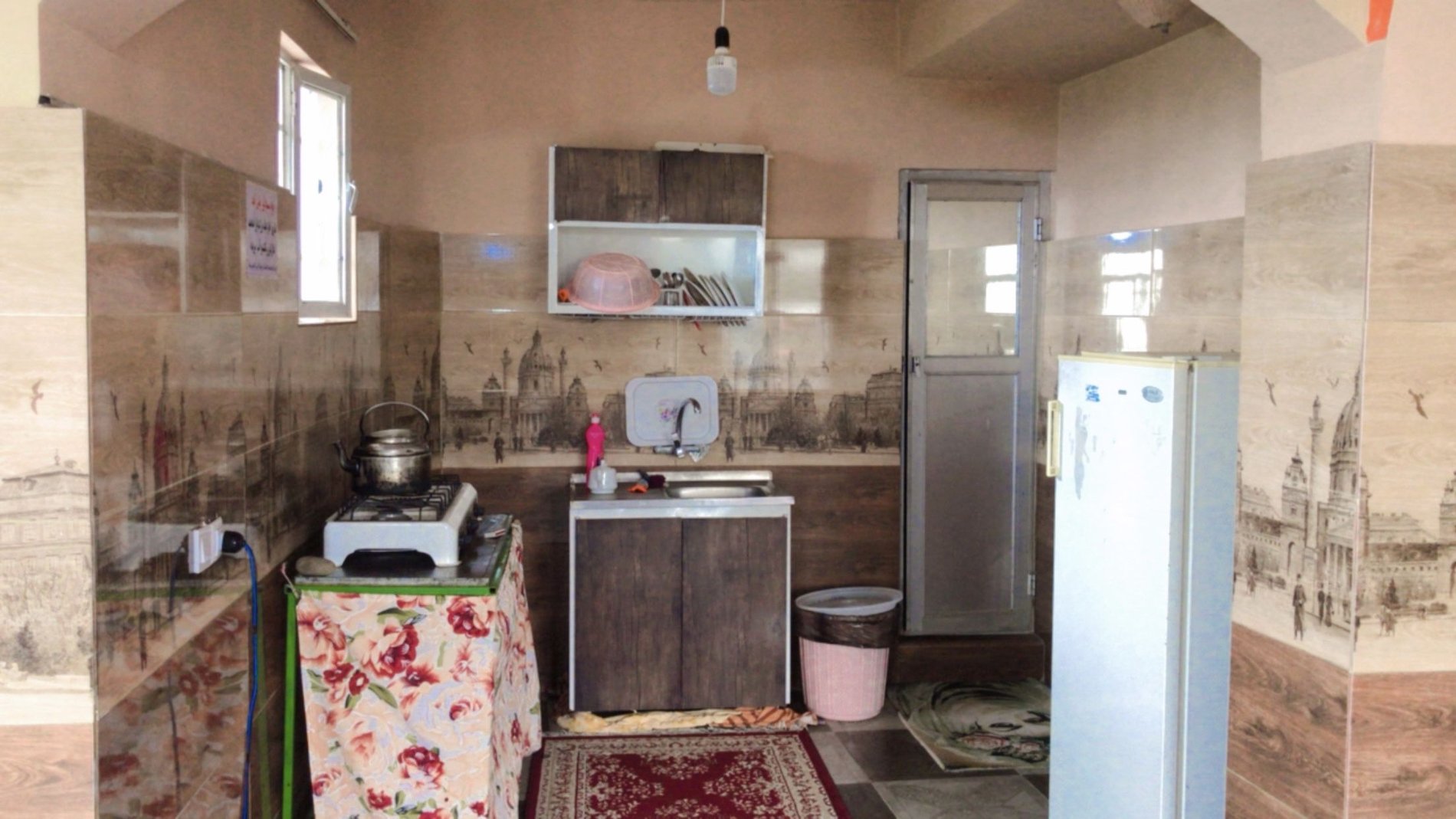 یک خوابه قرمز ناوان