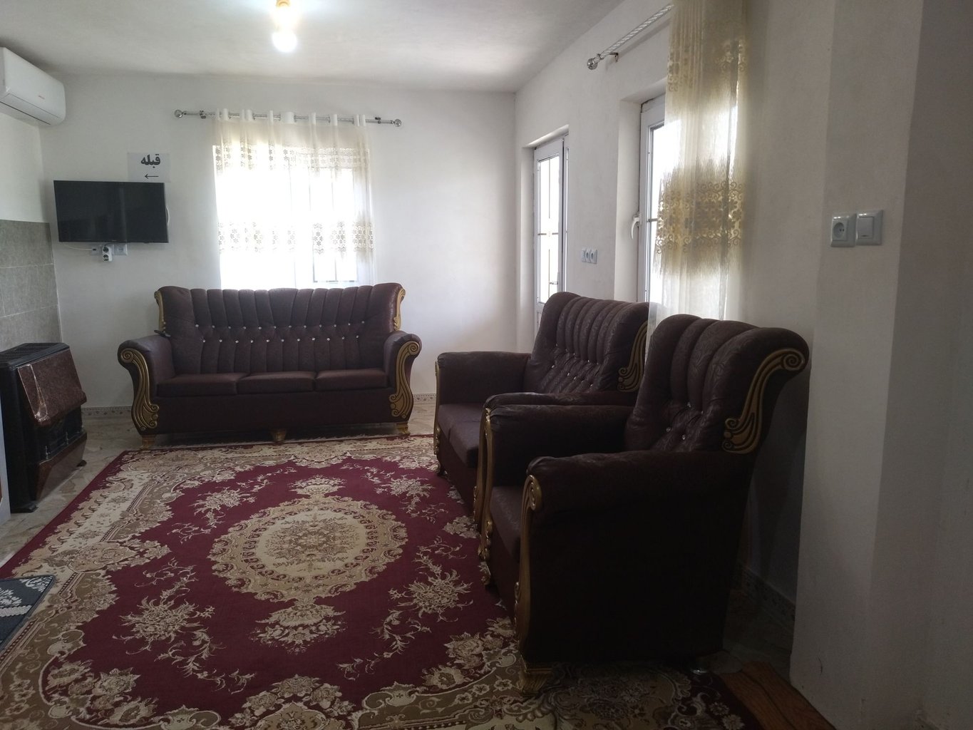 ویلا یک خوابه باغ ایرونی
