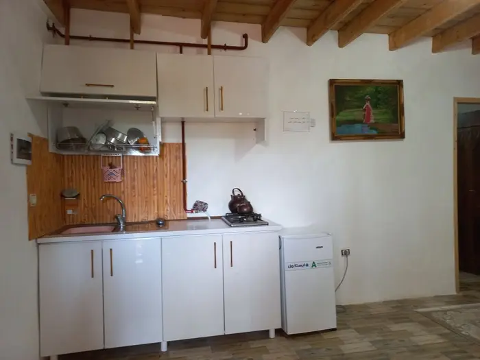 بوم گردی یک خوابه زرین ده واحد 3 - اشپزخانه واحد ۳