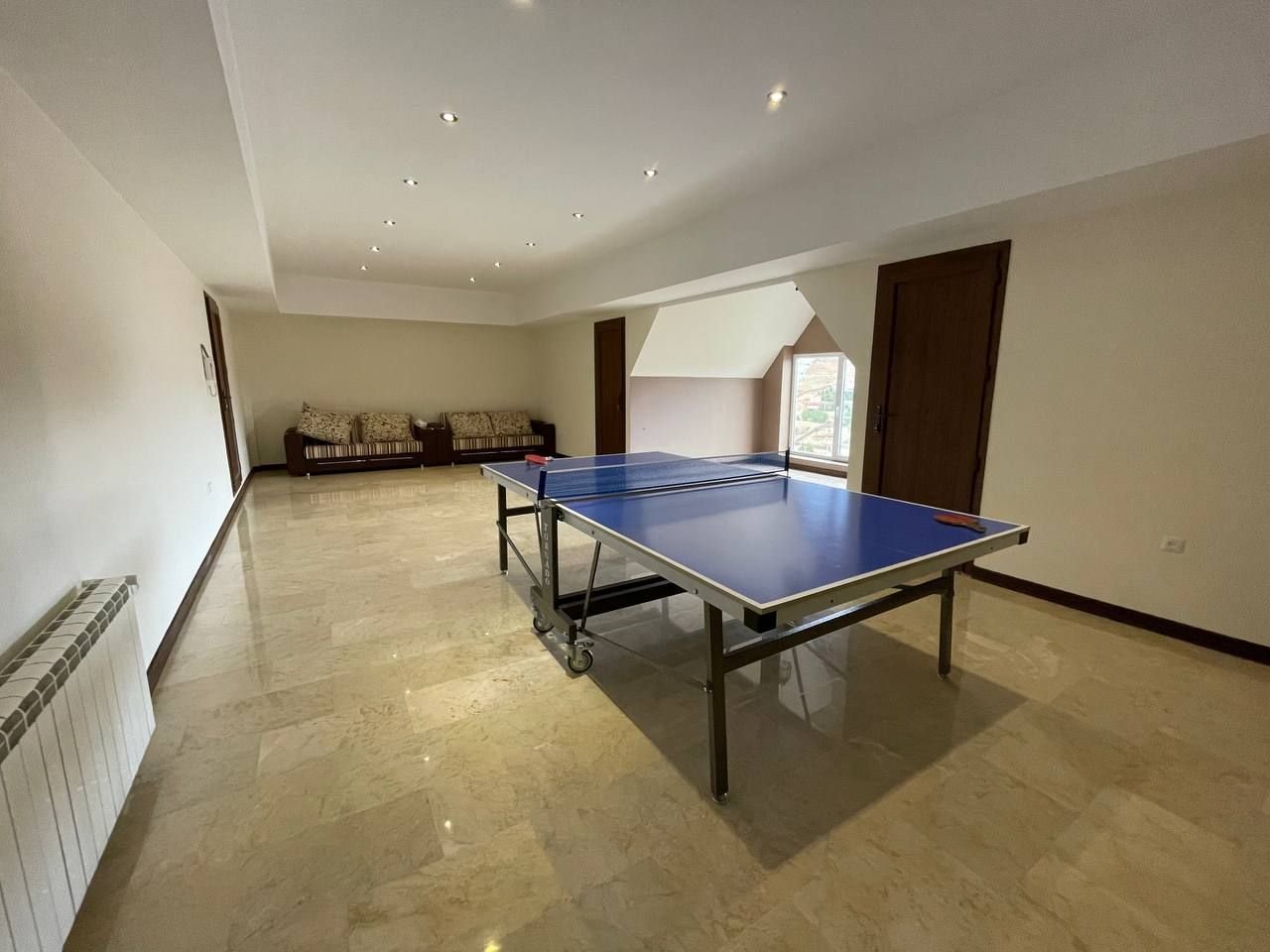 ویلا چهارخوابه استخردار آبگرم هزاردشت